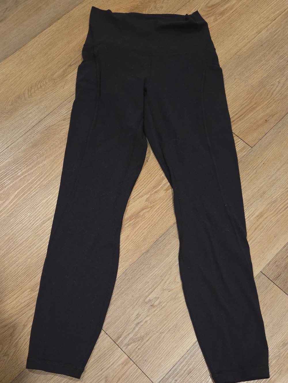 lululemon athletica Black High-Rise Performance Leggings Need Lint Rolled